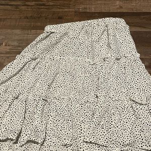 Dotted white skirt